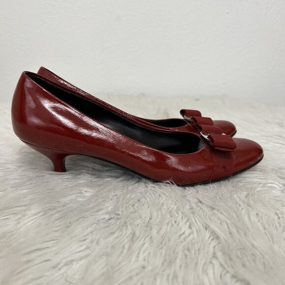 Vintage Salvatore Ferragamo 1980’s Red Vara Patent Bow Pump Kitten Heel Size 9AA - Picture 4 of 10